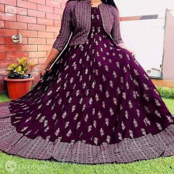 Elegant Linen Kurti with Printed Koti Accent